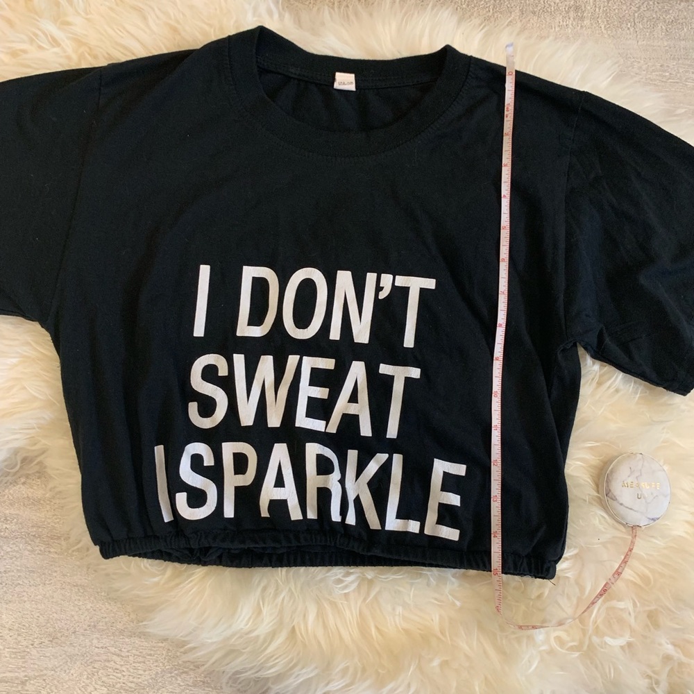 Workout Crop Top - Picture 4 of 4